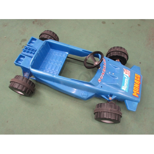7150A - A Raleigh Sunbeam Monaco pedal car in blue