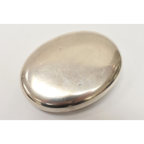 8044A - A Netherlands silver snuff tobacco box, the lid decorated with cows and sheep, oval form, 8cm long x... 