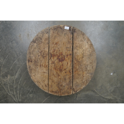 2003 - A circular shepherds table