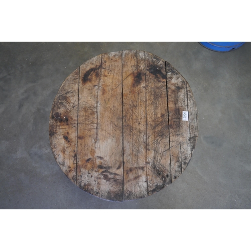 2006 - A circular shepherds table