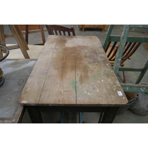 2027 - A Victorian kitchen table, oak plank top, tapering legs, 60x116cm