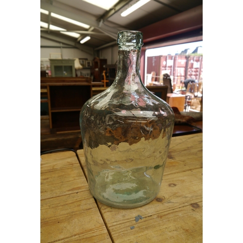 Lot 2044      