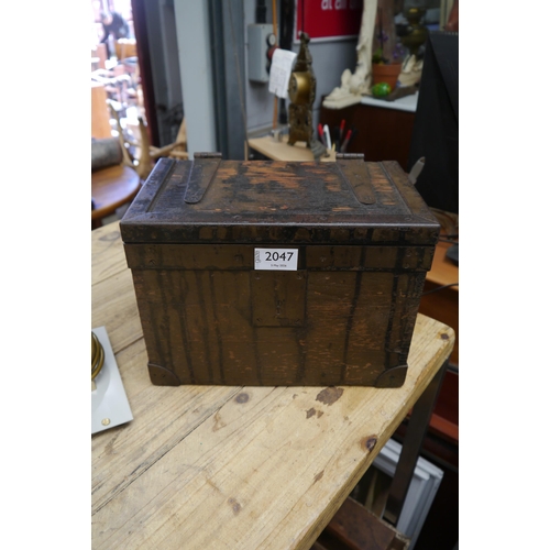 Lot 2047      