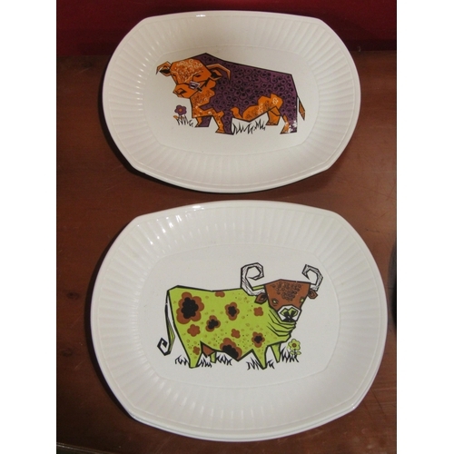 4018 - A set of six English Ironstone Beefeater plates