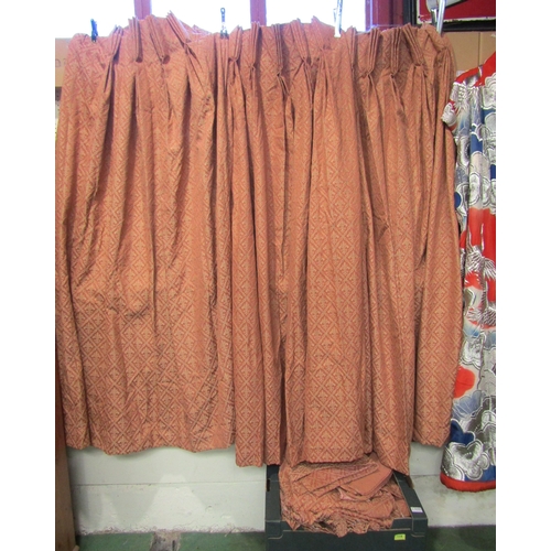 Lot 5049      