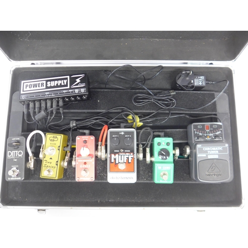 6111 - A collection of electric guitar effects pedals to include Electro-Harmonix Double Muff, TC Electroni... 
