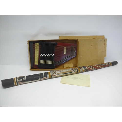 6061 - An autoharp and a didgeridoo (2)