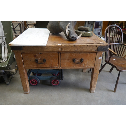 Lot 2026      