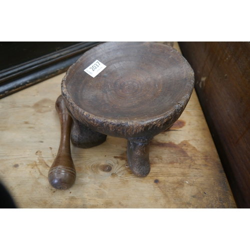 Lot 2037      