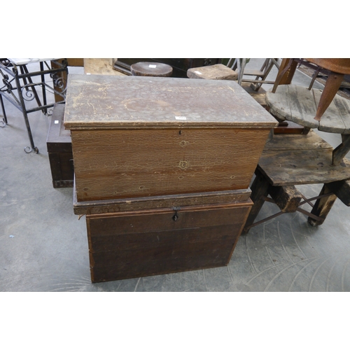 Lot 2042      