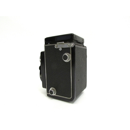 7021 - A 1950's M.P.P. Microcord Mk.II TLR film camera, with a 77.5mm f/3.2 & f/3.5 twin lens and Prontor S... 
