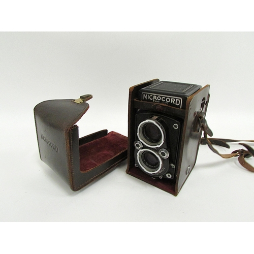 7019 - A 1950's M.P.P. Microcord Mk.II TLR film camera, with a 77.5mm f/3.2 & f/3.5 twin lens and Prontor S... 