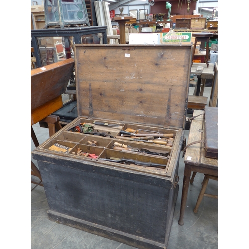 Lot 2028      