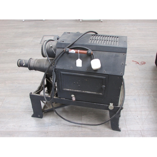 7039 - A mid 20th Century Ross of London epidiascope projector, Type B.E. Model 2, serial 238676, with Ross... 