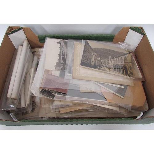 7043 - A large collection of black and white prints, photographs, etc. depicting various worldwide scenes i... 