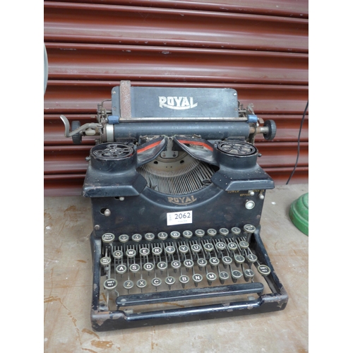 Lot 2051      