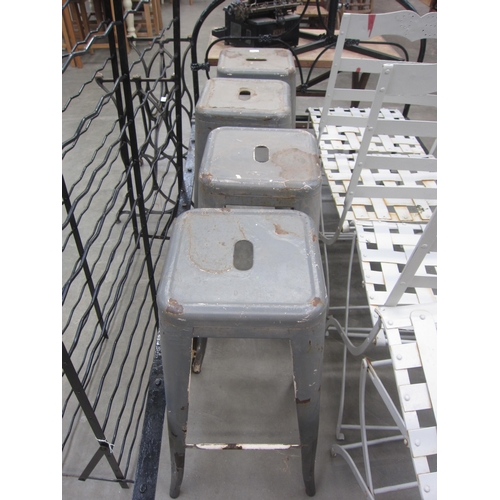 Lot 2042      
