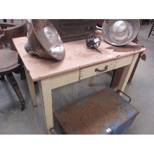 Lot 2032      