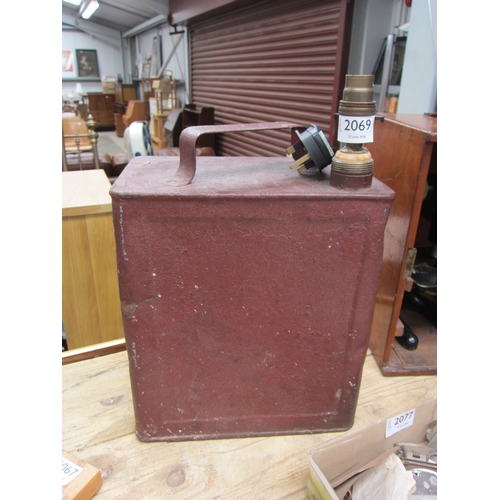 Lot 2052      