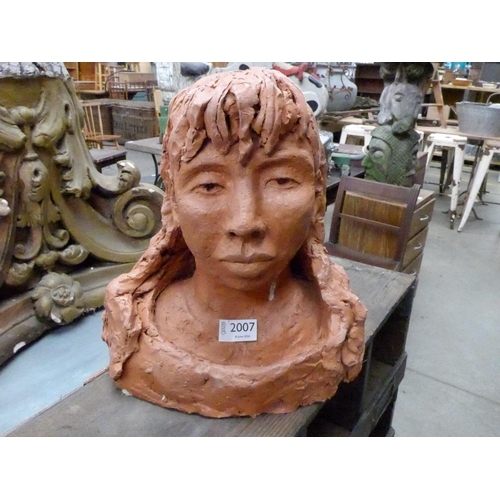 Lot 2007      