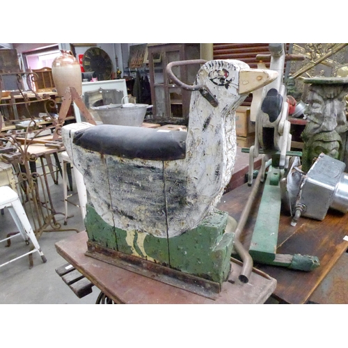 Lot 2027      