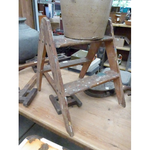Lot 2045      
