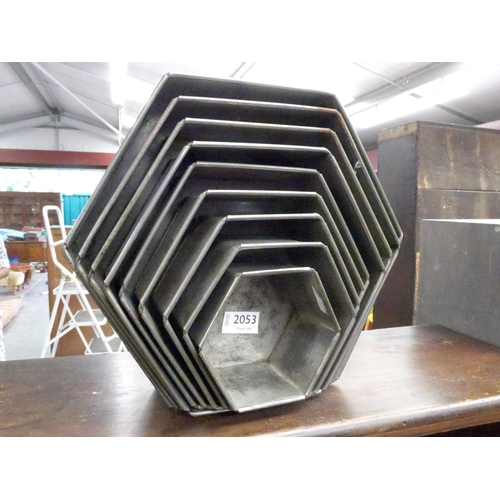 Lot 2053      