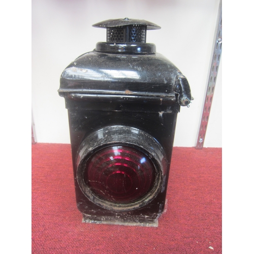 8023 - An Adlake non-sweating lamp. No internal burner.