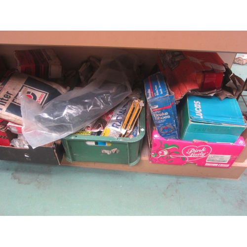 Lot 8052      