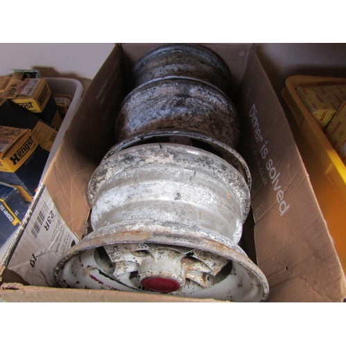 Lot 8049      