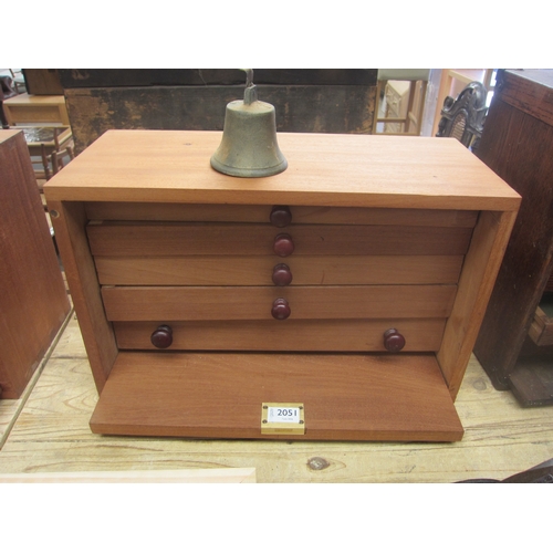 Lot 2051      