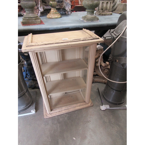 Lot 2025      