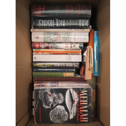 1146 - A box of mixed literature including Henry Fielding, Gavin Ewart, Daniel Defoe, etc.