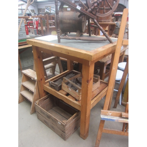 Lot 2043      