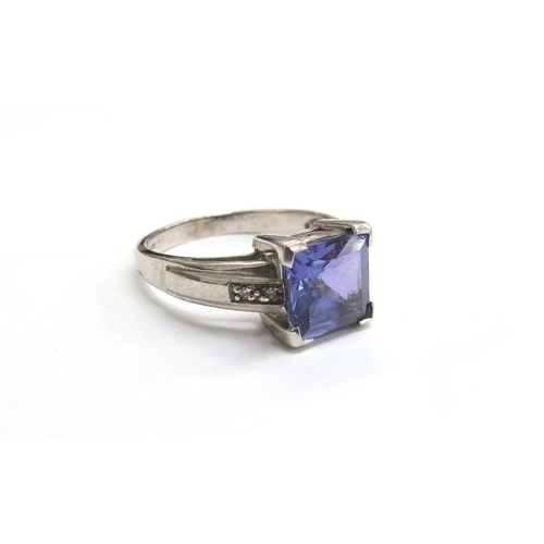 Lot 8022      