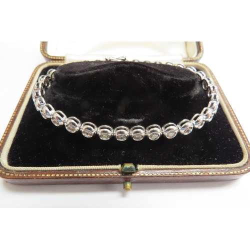 Lot 8027      