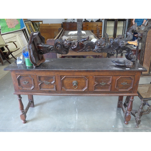 Lot 2001      