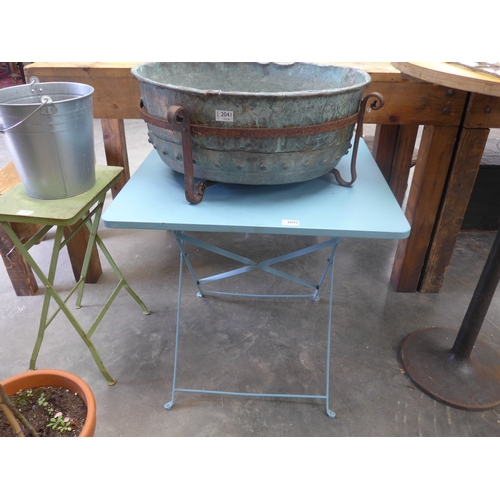 Lot 2042      