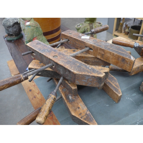 Lot 2059      