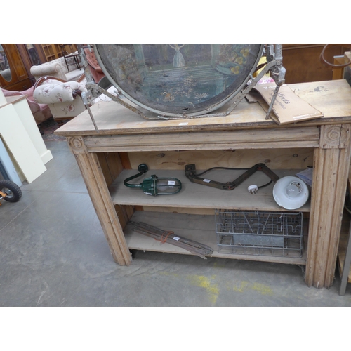Lot 2055      