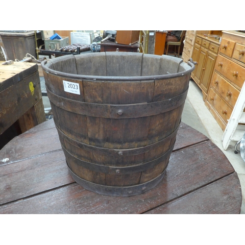 Lot 2023      