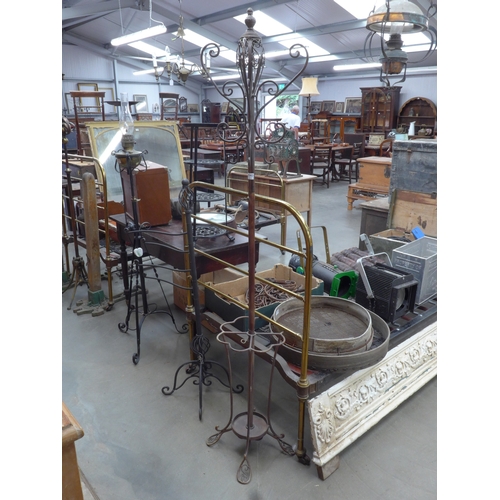 Lot 2040      