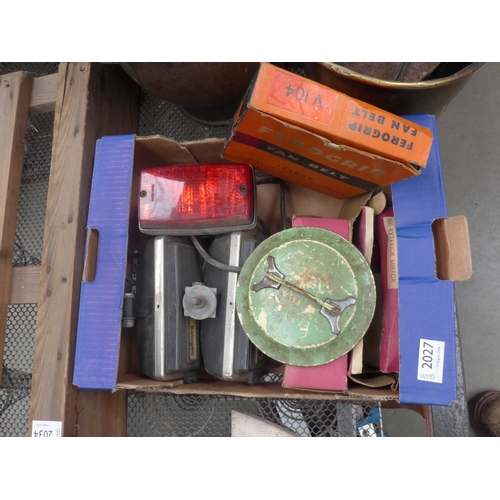 Lot 2027      