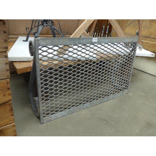 Lot 2036      