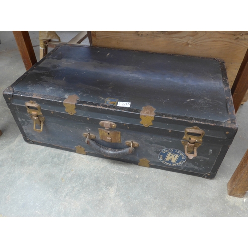 Lot 2046      