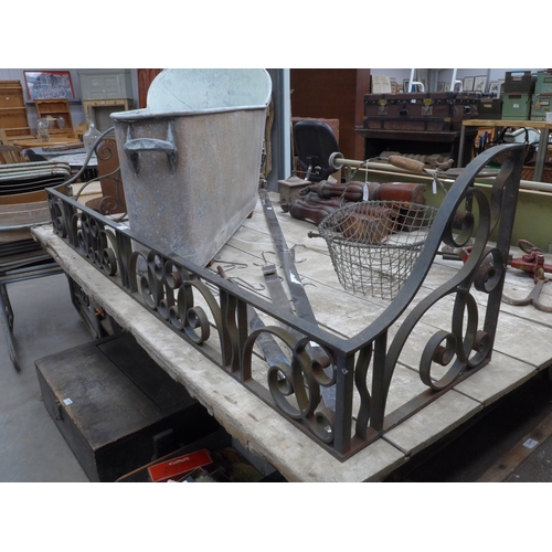 Lot 2040      