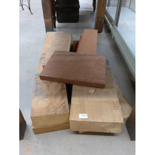 Lot 2054      