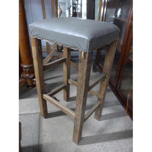 Lot 2028      