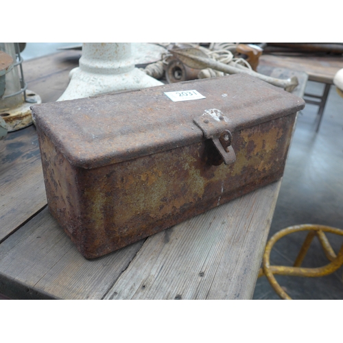 Lot 2031      