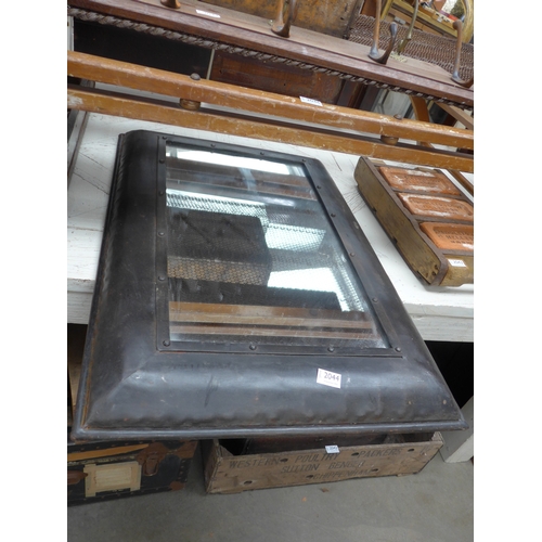 Lot 2044      